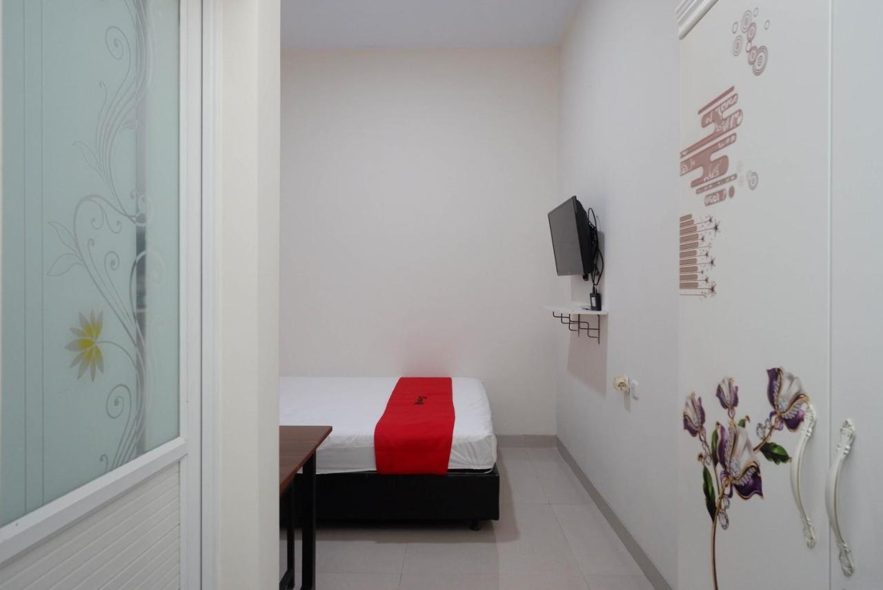Reddoorz Syariah Near Rs Mitra Keluarga Tegal Ξενοδοχείο Εξωτερικό φωτογραφία