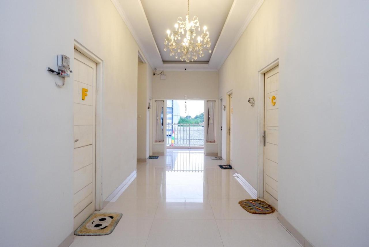 Reddoorz Syariah Near Rs Mitra Keluarga Tegal Ξενοδοχείο Εξωτερικό φωτογραφία