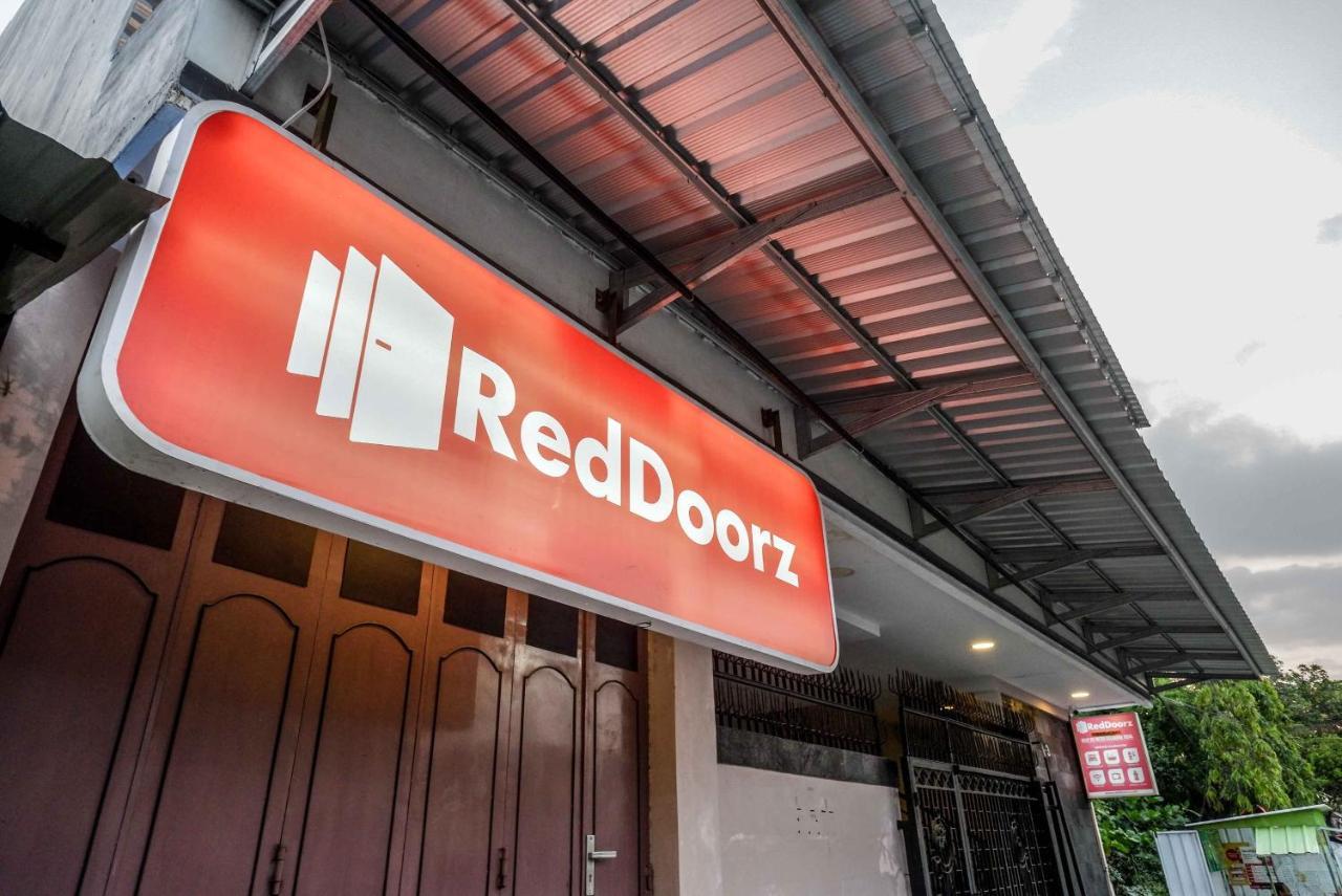 Reddoorz Syariah Near Rs Mitra Keluarga Tegal Ξενοδοχείο Εξωτερικό φωτογραφία